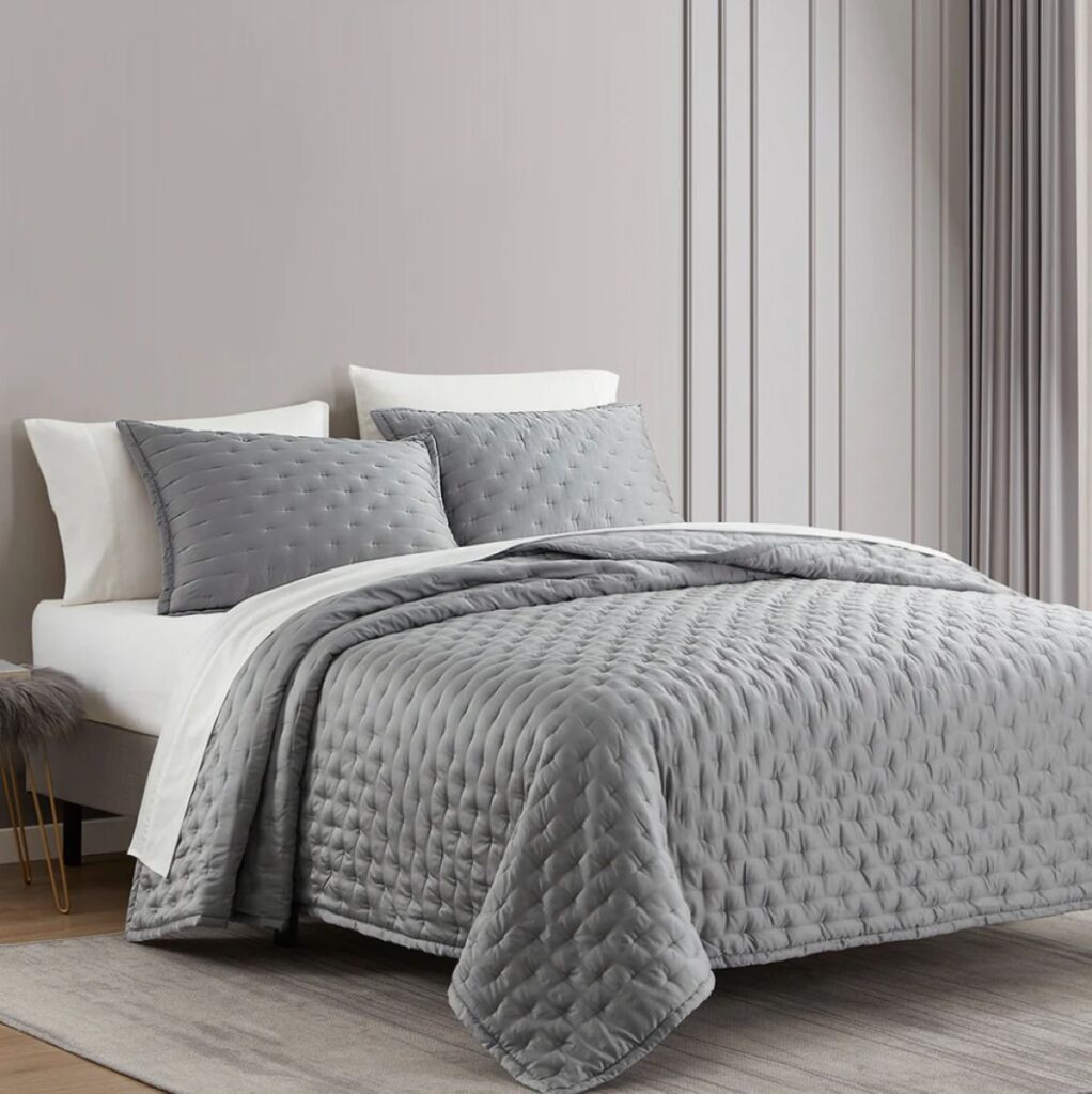 Eucalyptus Pintuck Quilt Set in gray